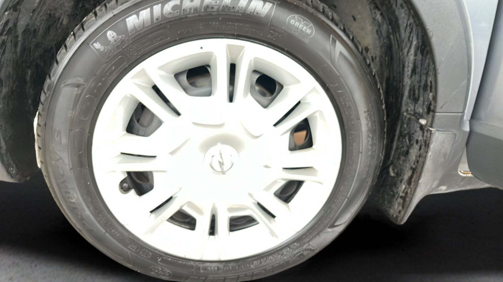 Sølv Opel Crossland X fra 2017