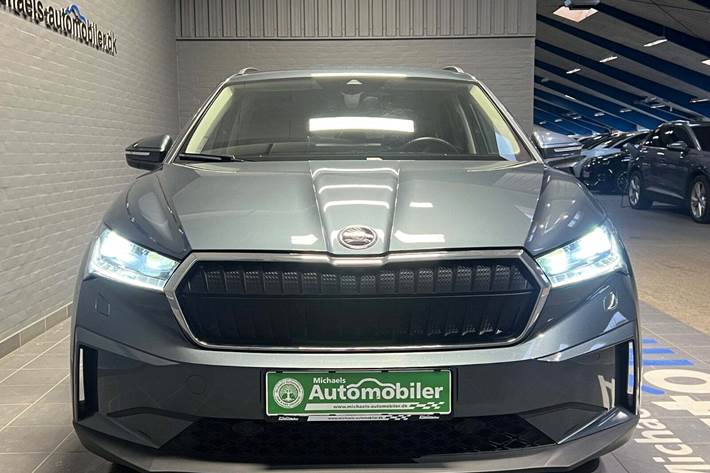 Grå Skoda Enyaq fra 2021