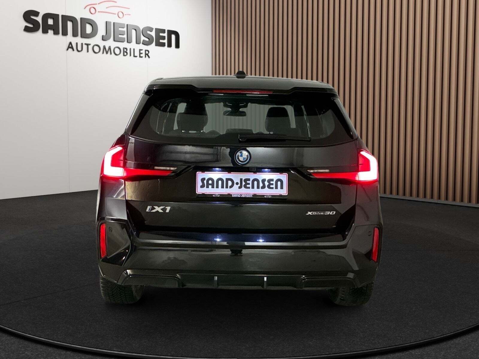 BMW iX1 xDrive30 M-Sport Premium