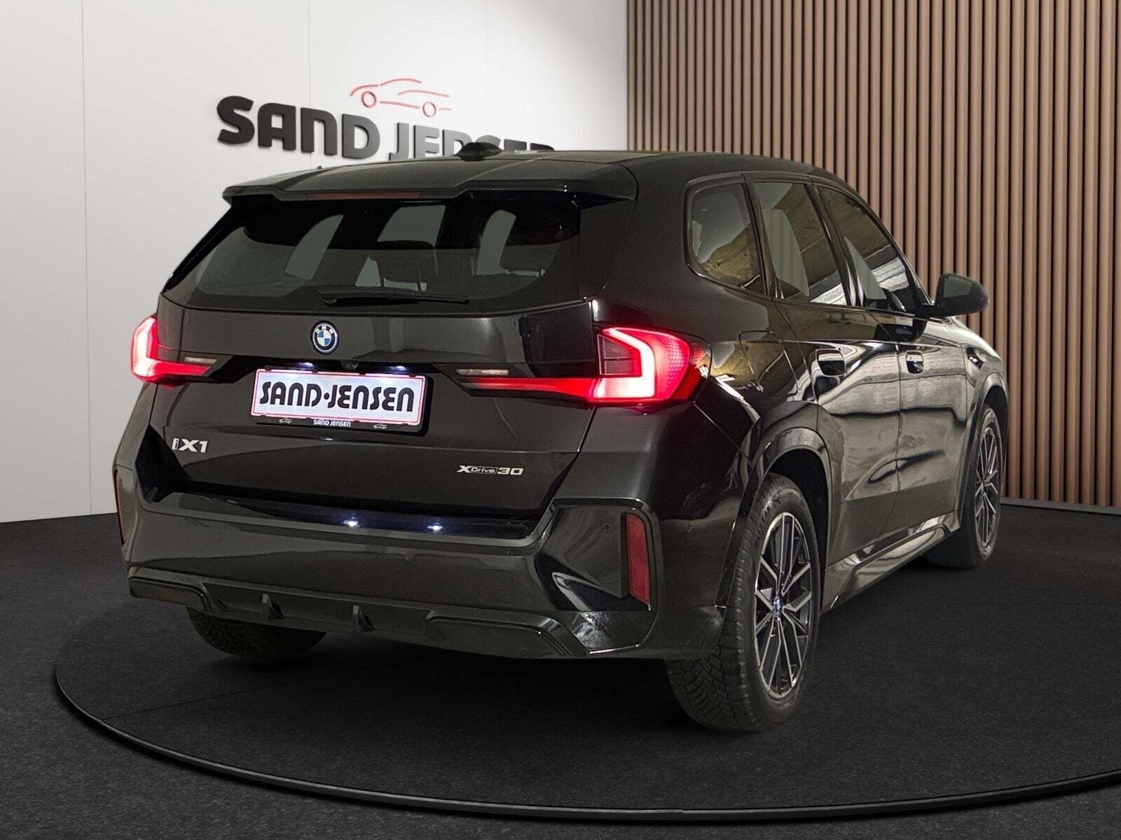 BMW iX1 xDrive30 M-Sport Premium