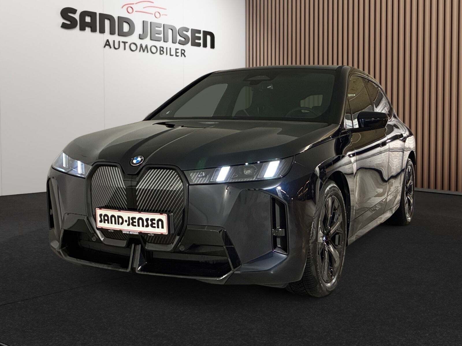 BMW iX xDrive45 M-Sport