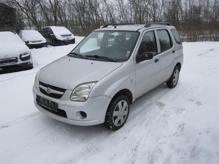 Suzuki Ignis 1,3 GL 94HK 5d