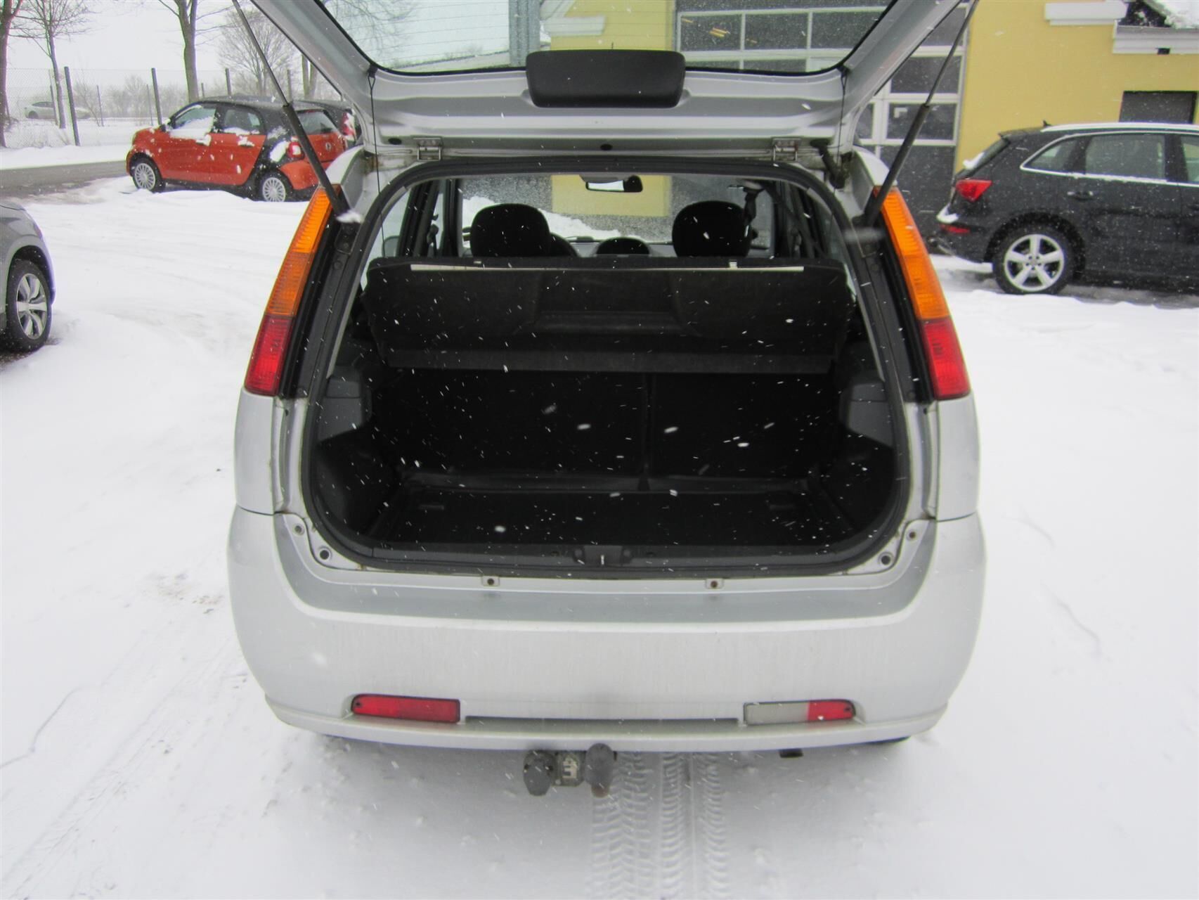 Sølv Suzuki Ignis fra 2004