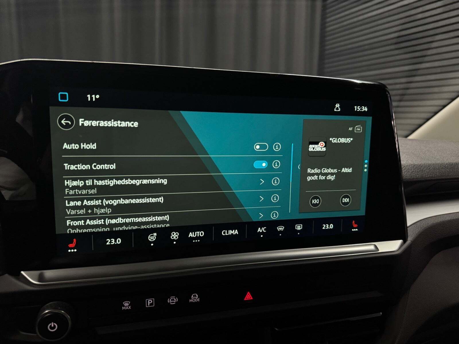 Grå VW e-Caravelle fra 2025