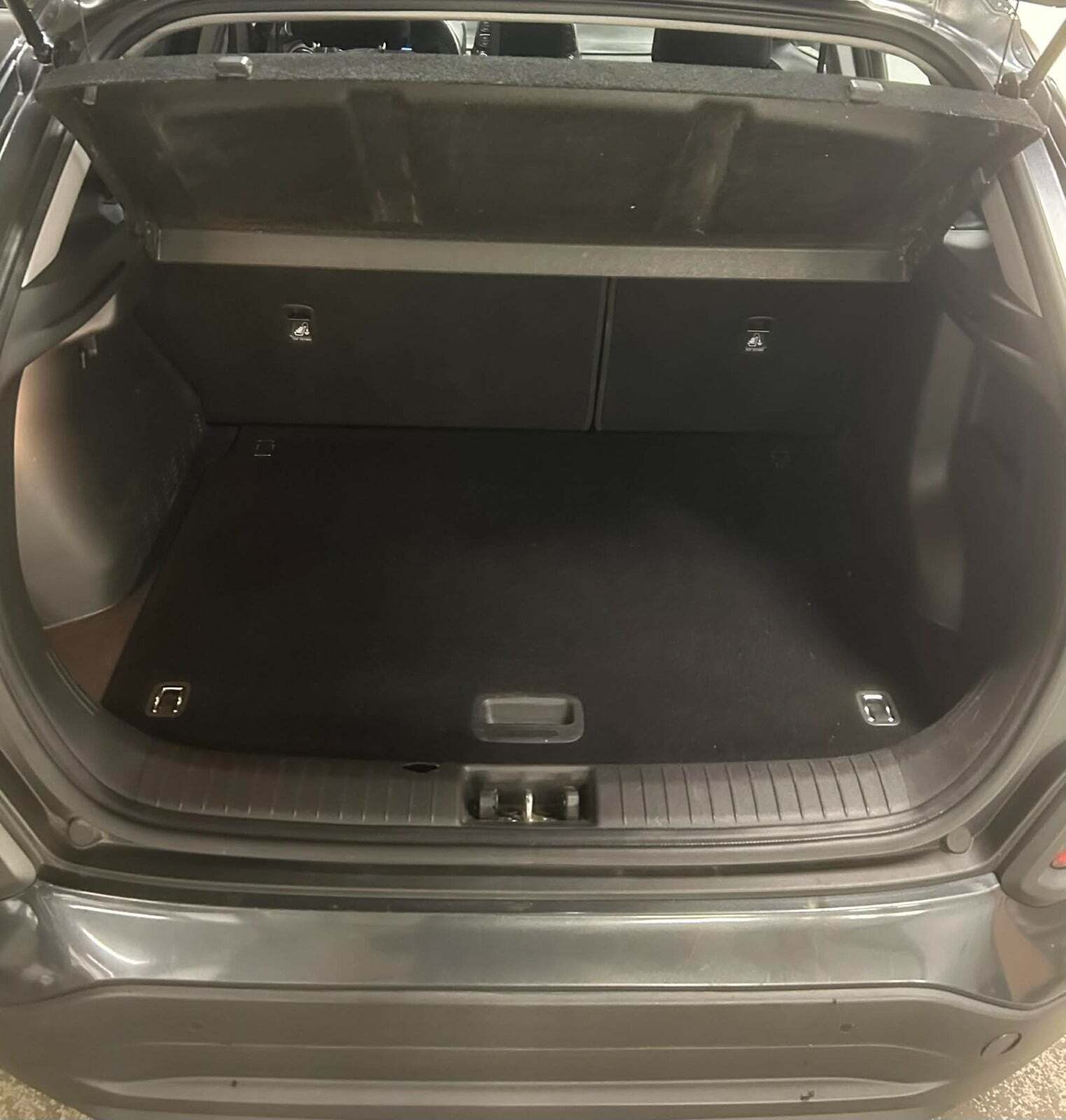 Blå Hyundai Kona fra 2017