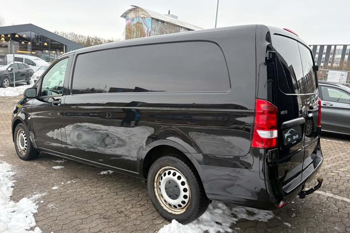 Hvid Mercedes Vito 119 fra 2020