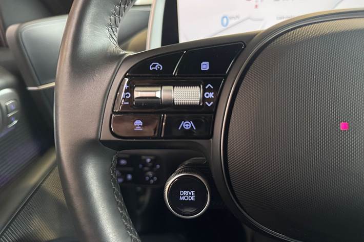 Grå Hyundai Ioniq 6 fra 2023