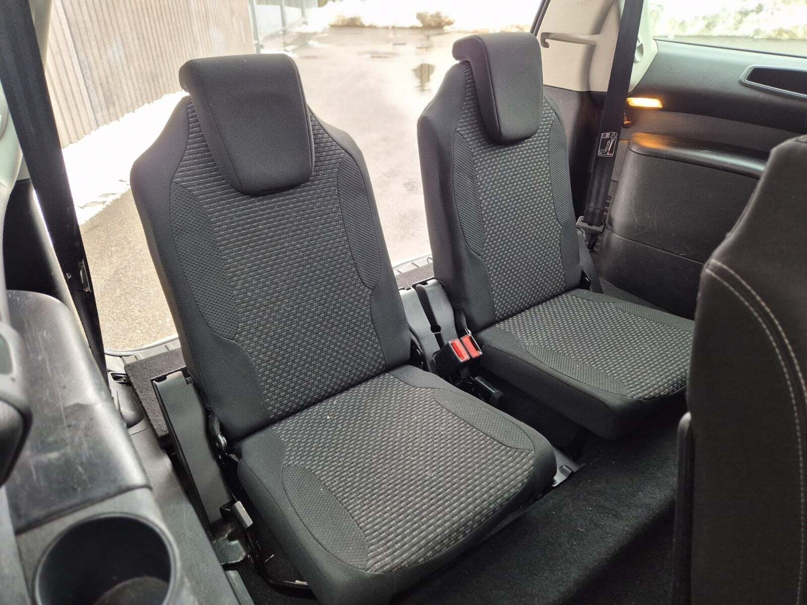 Grå Citroën Grand C4 Picasso fra 2011