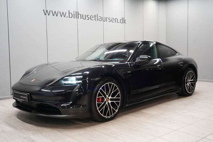 Sort Porsche Taycan 4S fra 2020 set udefra