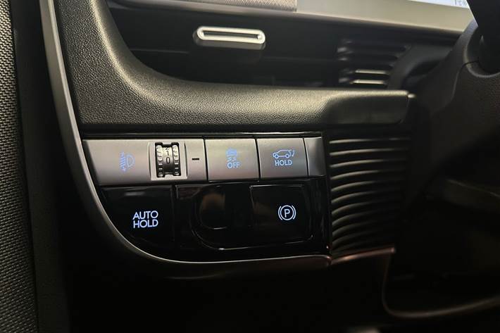 Blå Hyundai Ioniq 5 fra 2024