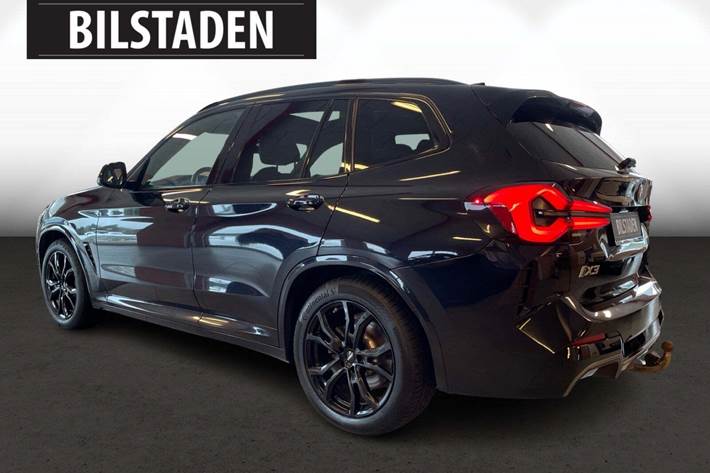 Blå BMW iX3 fra 2023