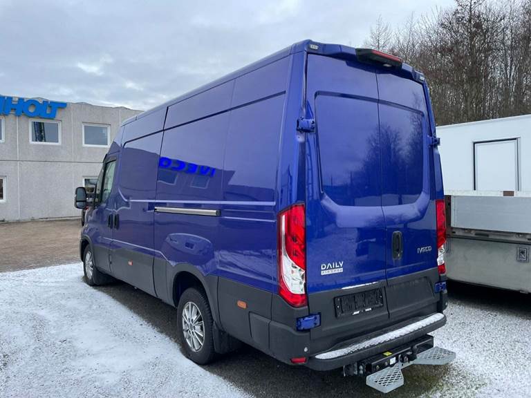Iveco Daily 3,0 35S21 12m³ Van AG8