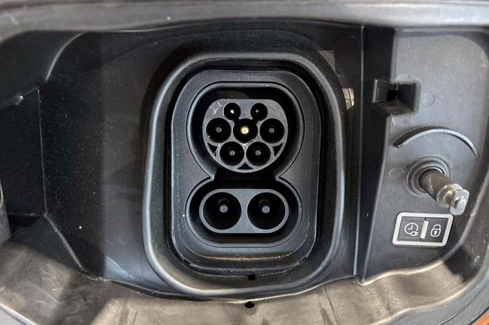 Orange Citroën ë-C4 fra 2022