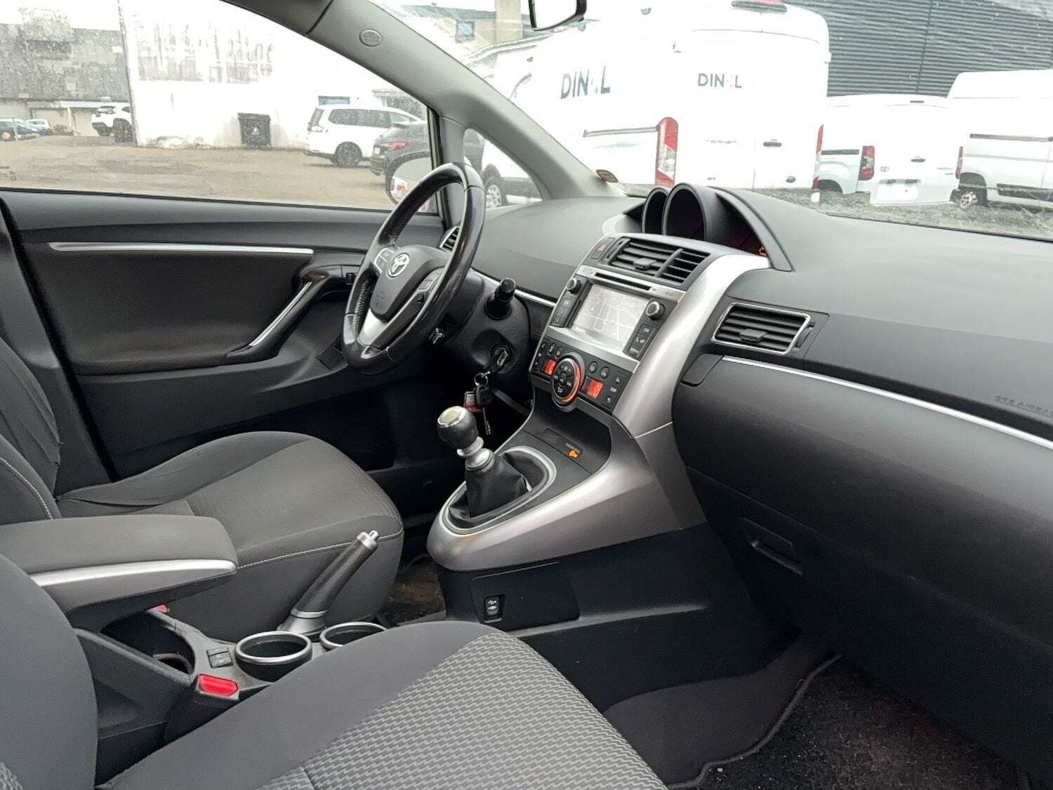 undefined Toyota Sportsvan fra 2014