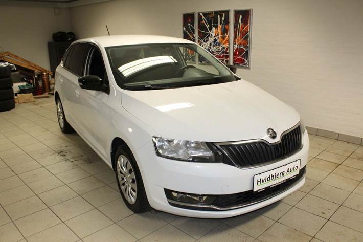Hvid Skoda Rapid fra 2018