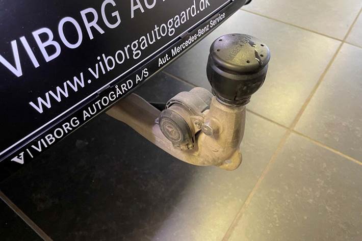 Sølv Mercedes EQA250+ fra 2024