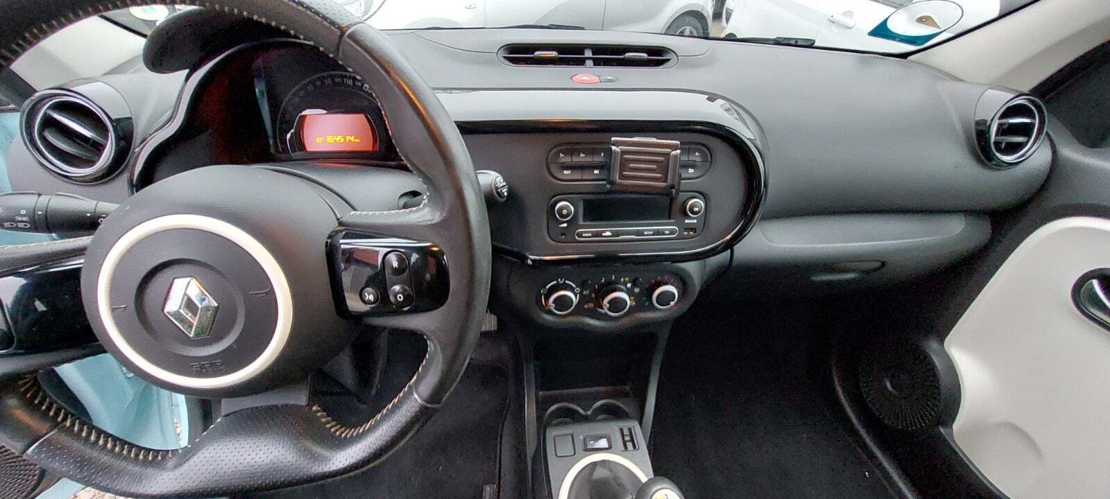 Blå Renault Twingo fra 2017