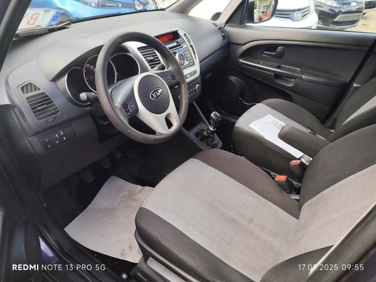 Kia Venga 1,6 CRDi 128 Attraction