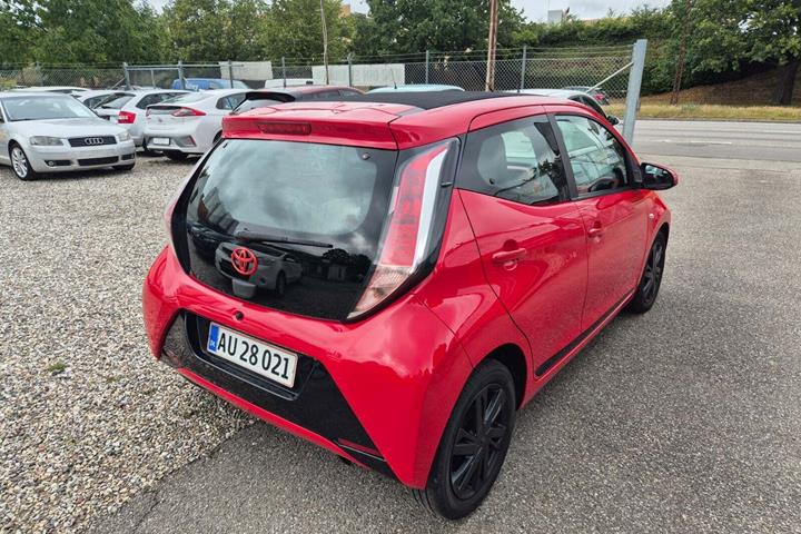 undefined Toyota Aygo fra 2015