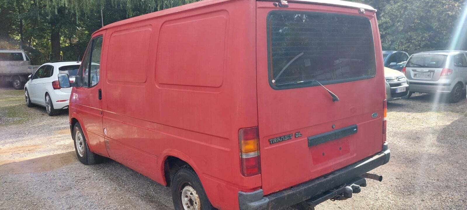 Ford Transit 100 2,5 D Kassevogn