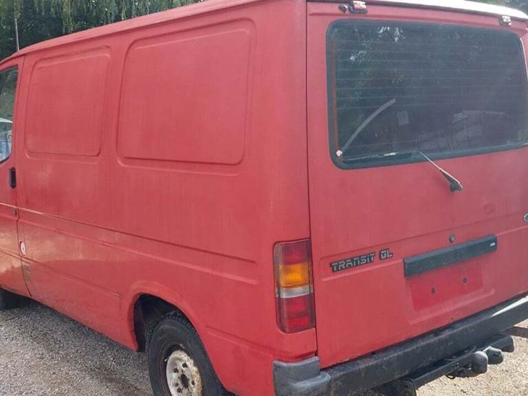 Ford Transit 100 2,5 D Kassevogn