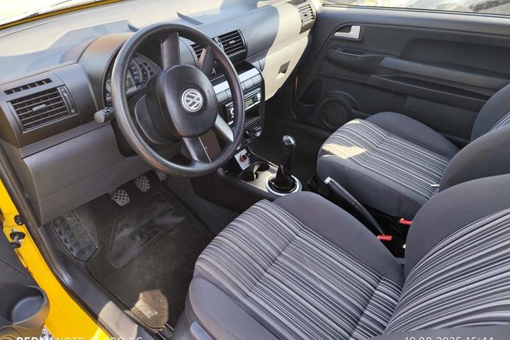 undefined VW Fox fra 2006 set indefra