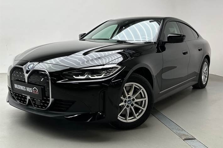 Sort BMW i4 fra 2023