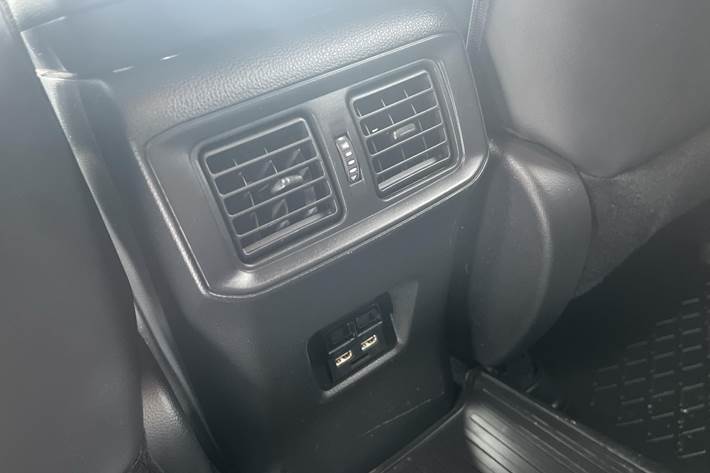 Rød Toyota RAV4 Plug-in fra 2021