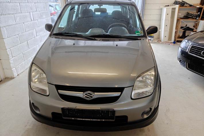 Gul Suzuki Ignis fra 2007