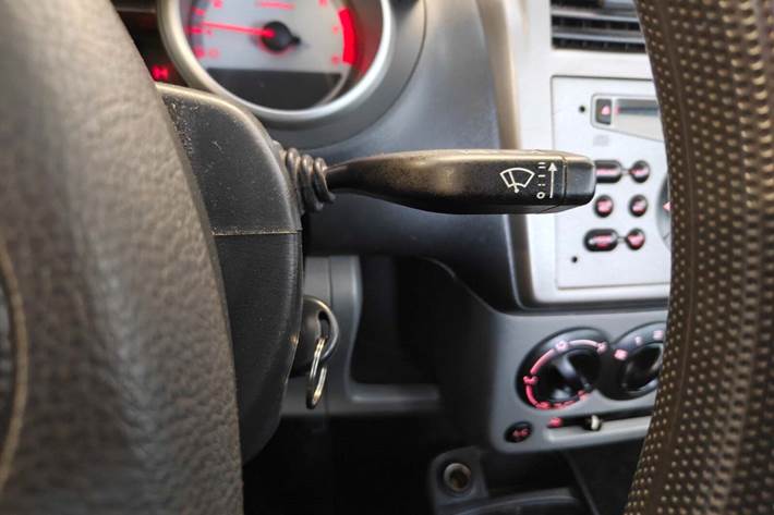 Gul Suzuki Ignis fra 2007