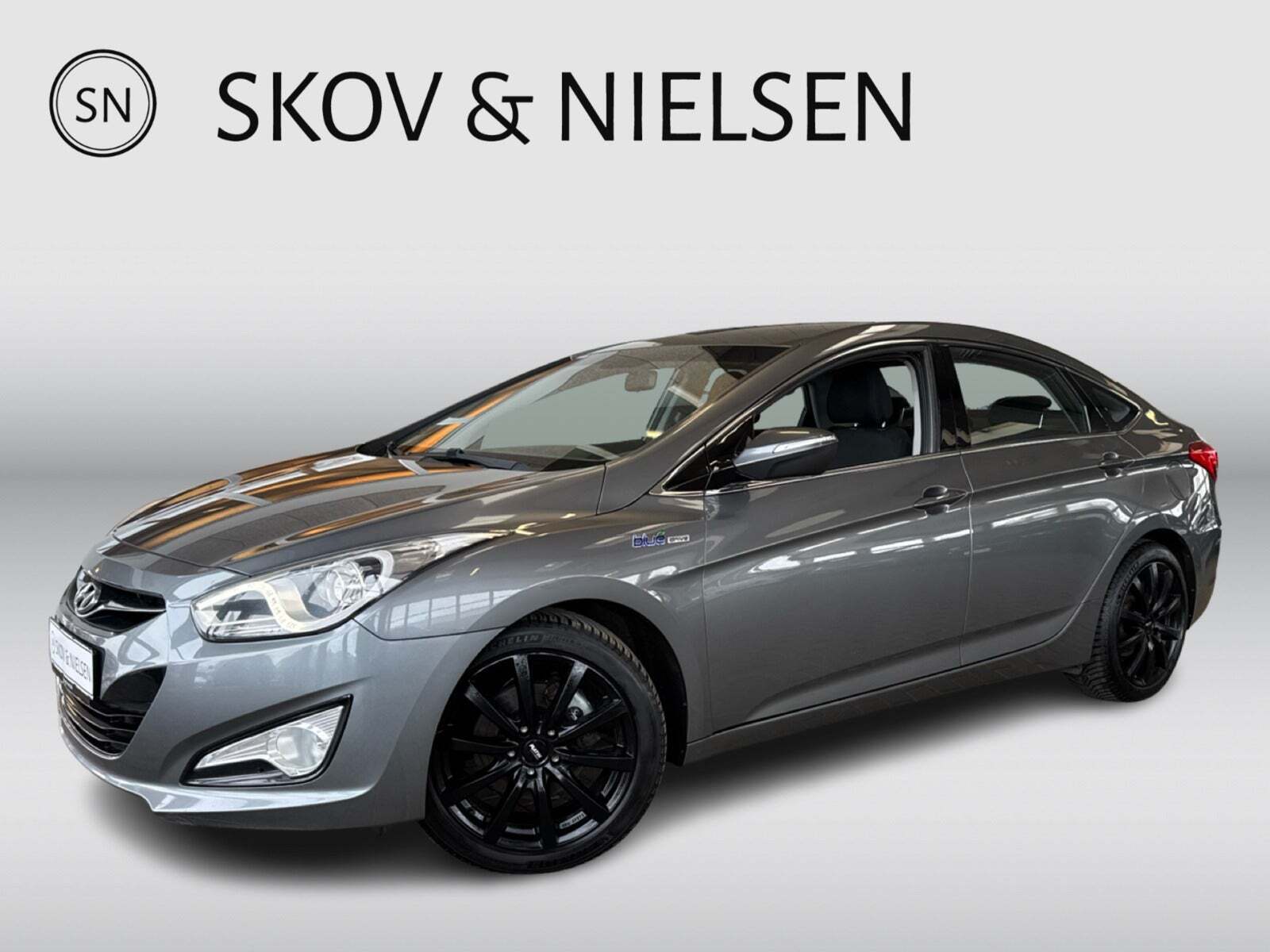 Grå Hyundai i40 fra 2013