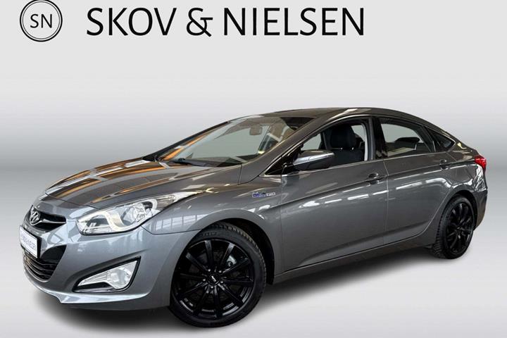 Grå Hyundai i40 fra 2013