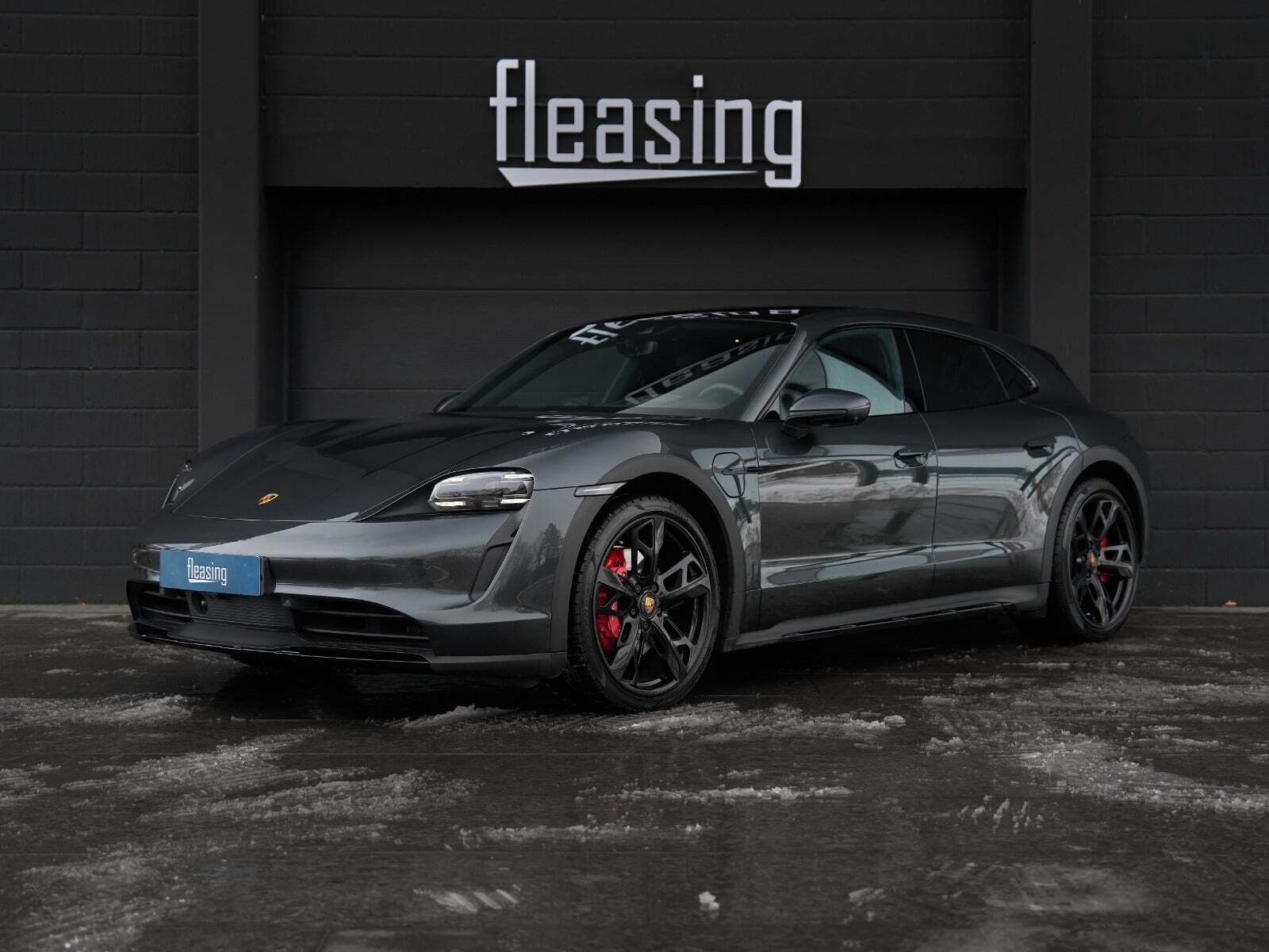 Porsche Taycan 4S Performance+ Cross Turismo