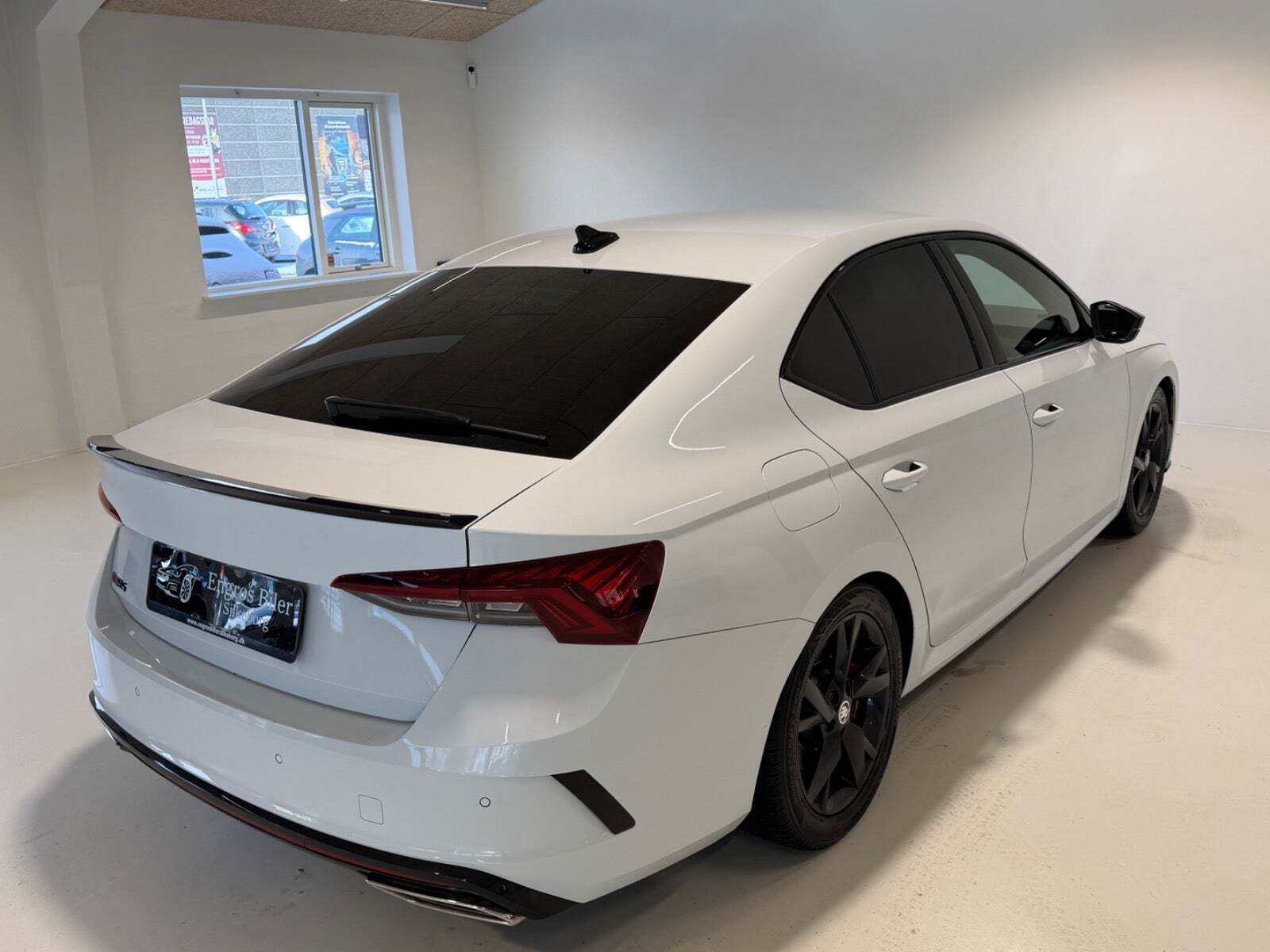 Hvid Skoda Octavia fra 2021