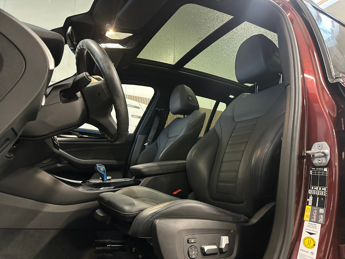 BMW iX3 Charged Plus M-Sport