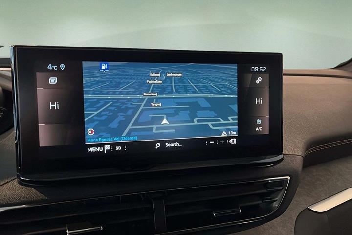 Sølv Peugeot 5008 fra 2023