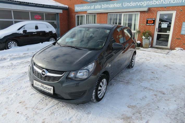 Grå Opel Karl fra 2018 set udefra