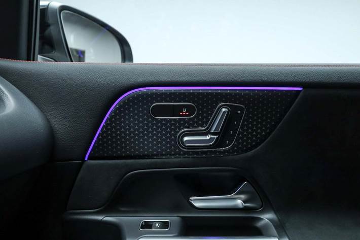 Sort Mercedes EQA250+ fra 2026