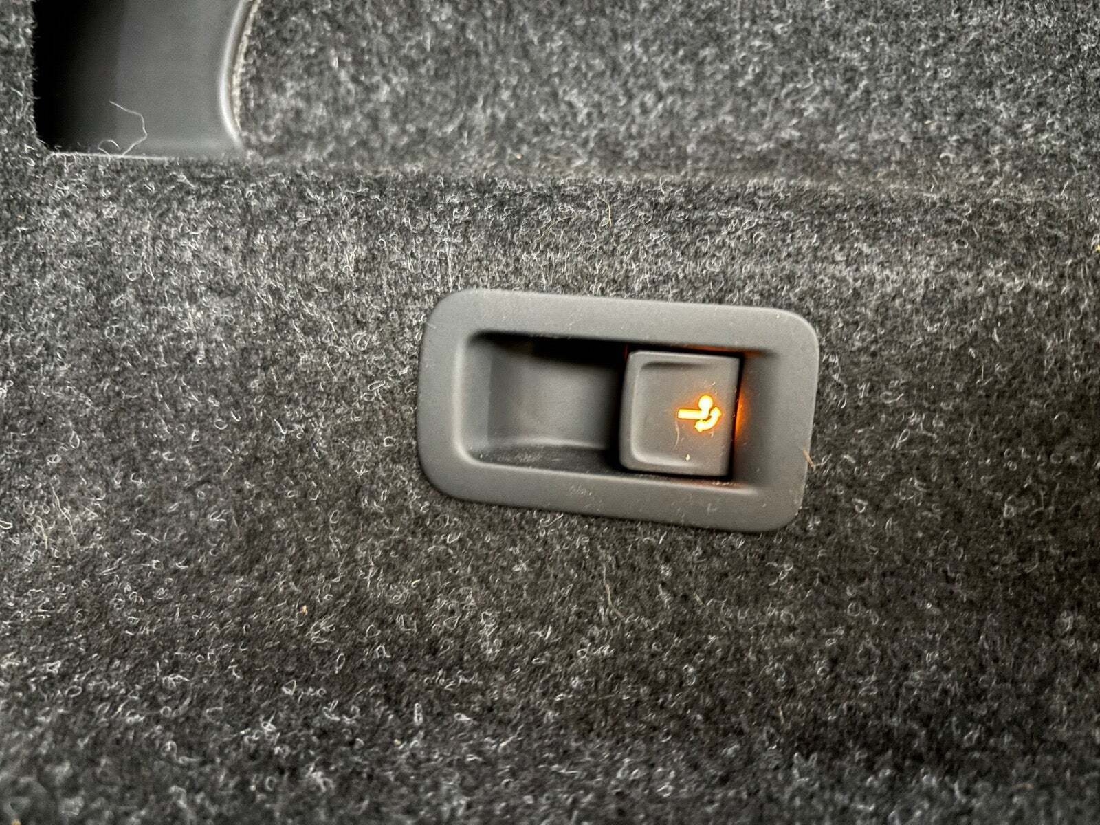 Blå Skoda Enyaq fra 2022