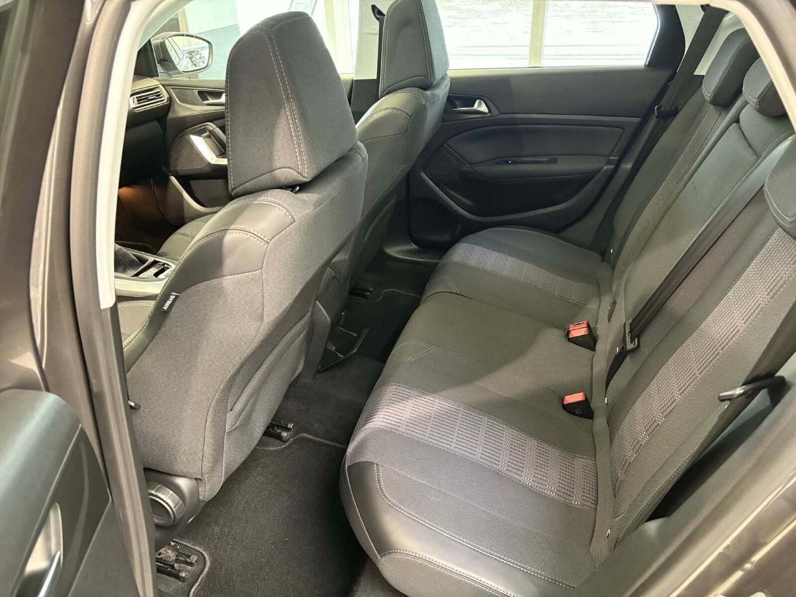 Peugeot 308 1,6 BlueHDi 120 Allure+ SW