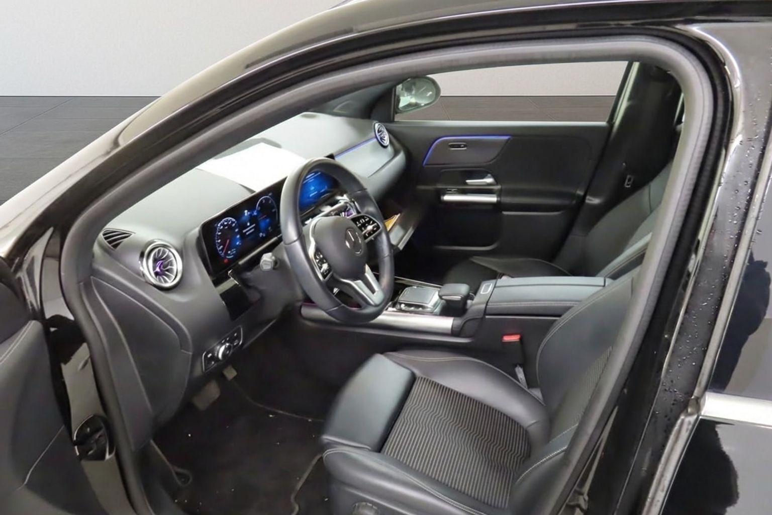 Sort Mercedes EQA 250 fra 2021