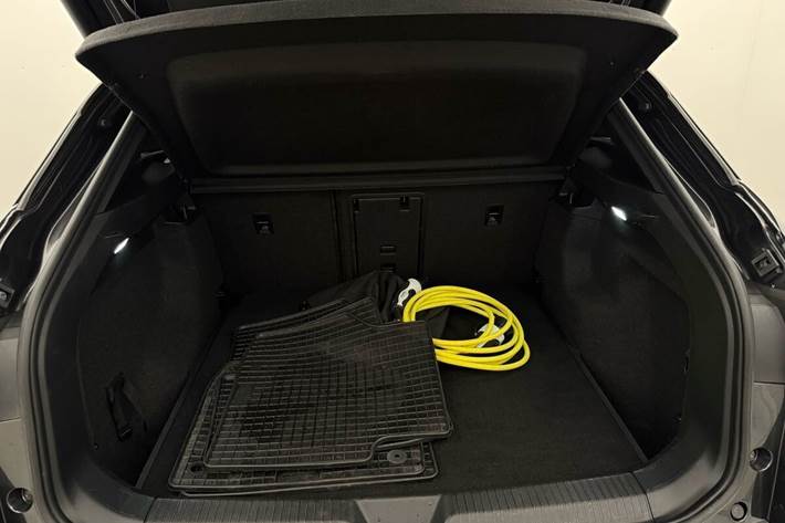 Grå VW ID.4 fra 2022