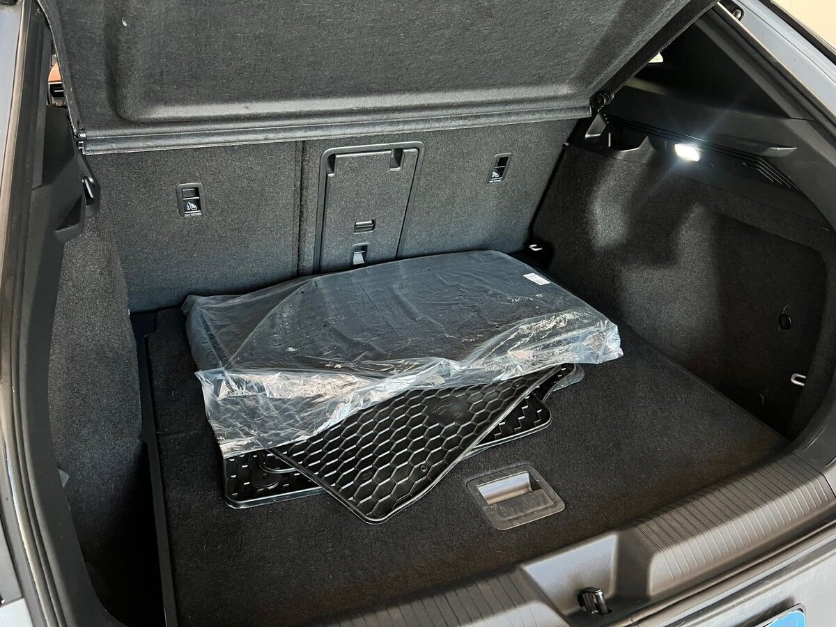 Grå VW ID.4 fra 2021