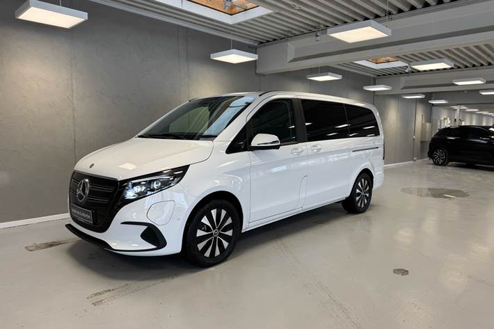 Hvid Mercedes EQV 300 fra 2024