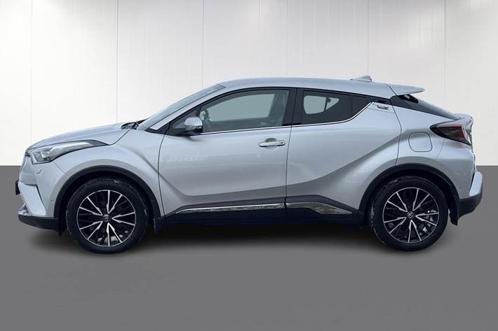Sølv Toyota C-HR fra 2017