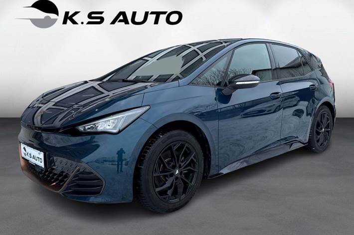 Blå Cupra Born fra 2023 set udefra