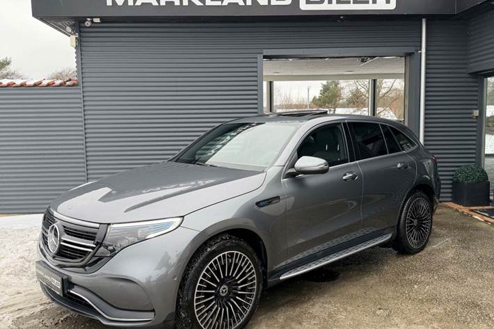 Grå Mercedes EQC400 fra 2021 set udefra