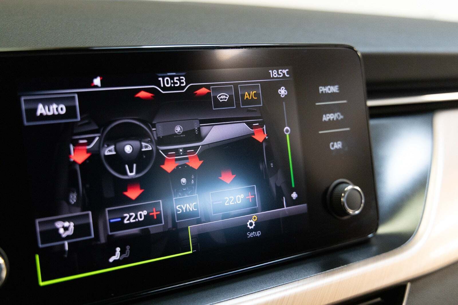 Rød Skoda Scala fra 2020