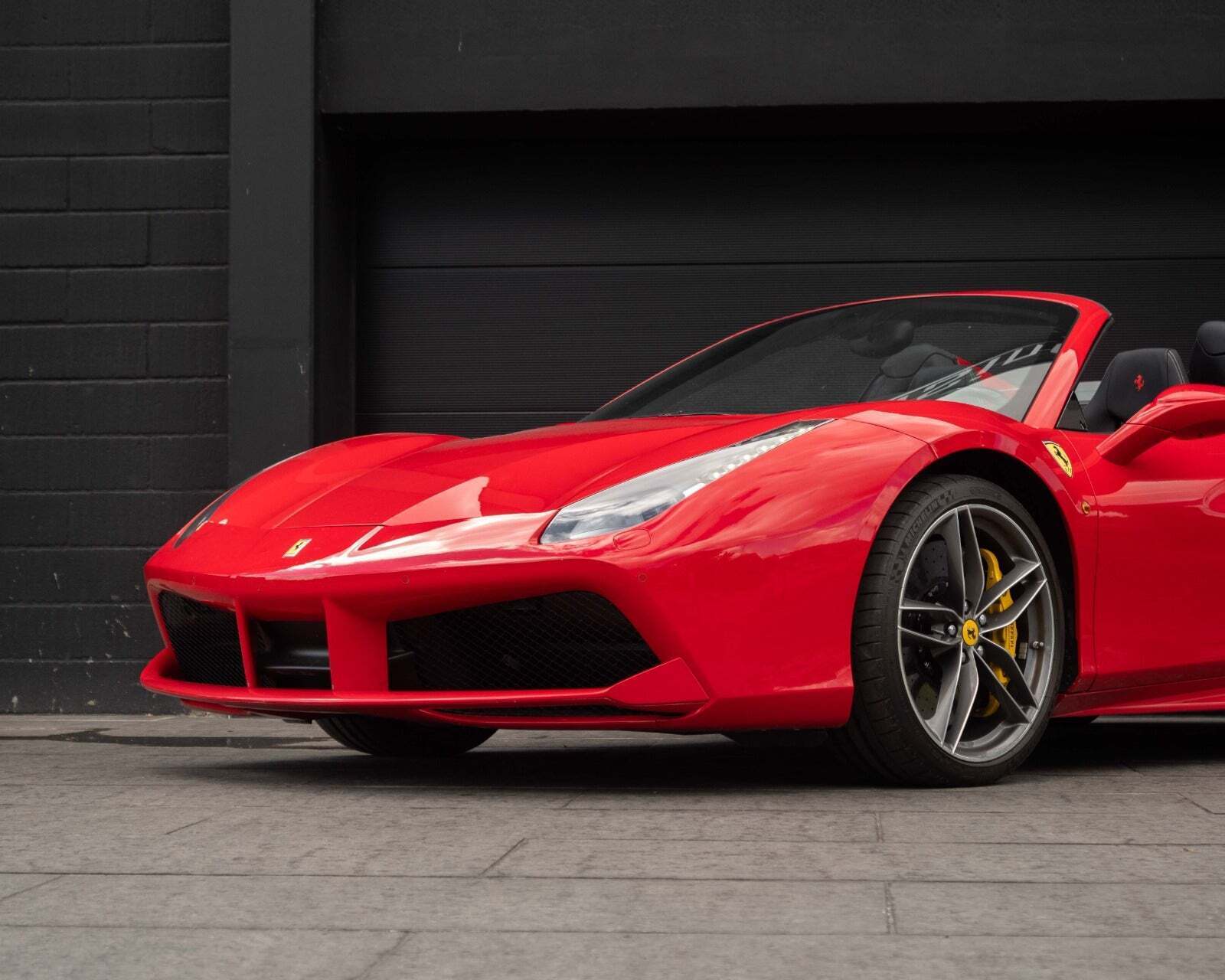 Ferrari 488 Spider 3,9 DCT