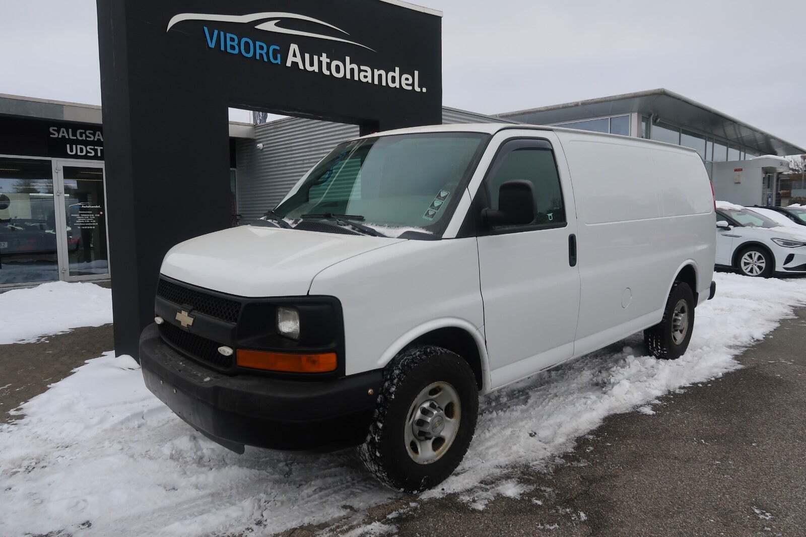 Chevrolet Express 4,8 2500 aut. Van